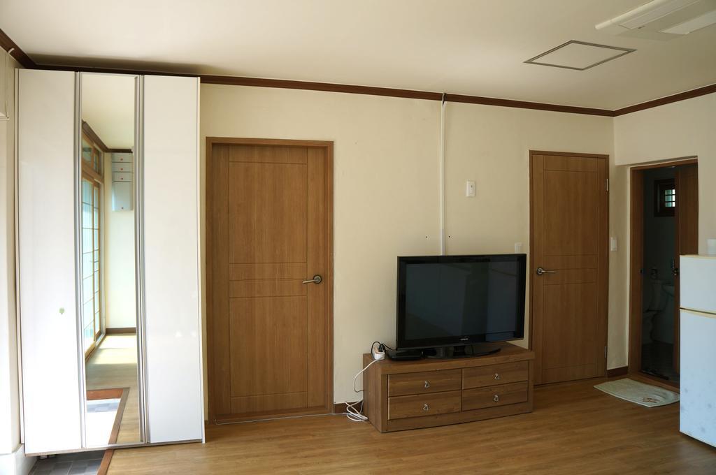 Soh Guesthouse Тхоньен Екстериор снимка