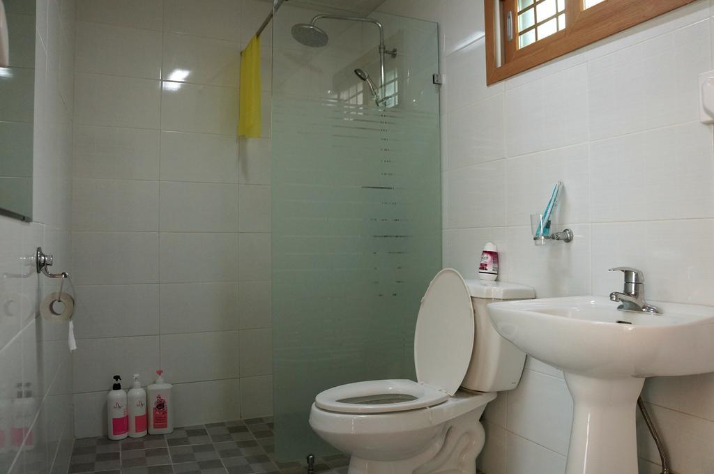 Soh Guesthouse Тхоньен Екстериор снимка